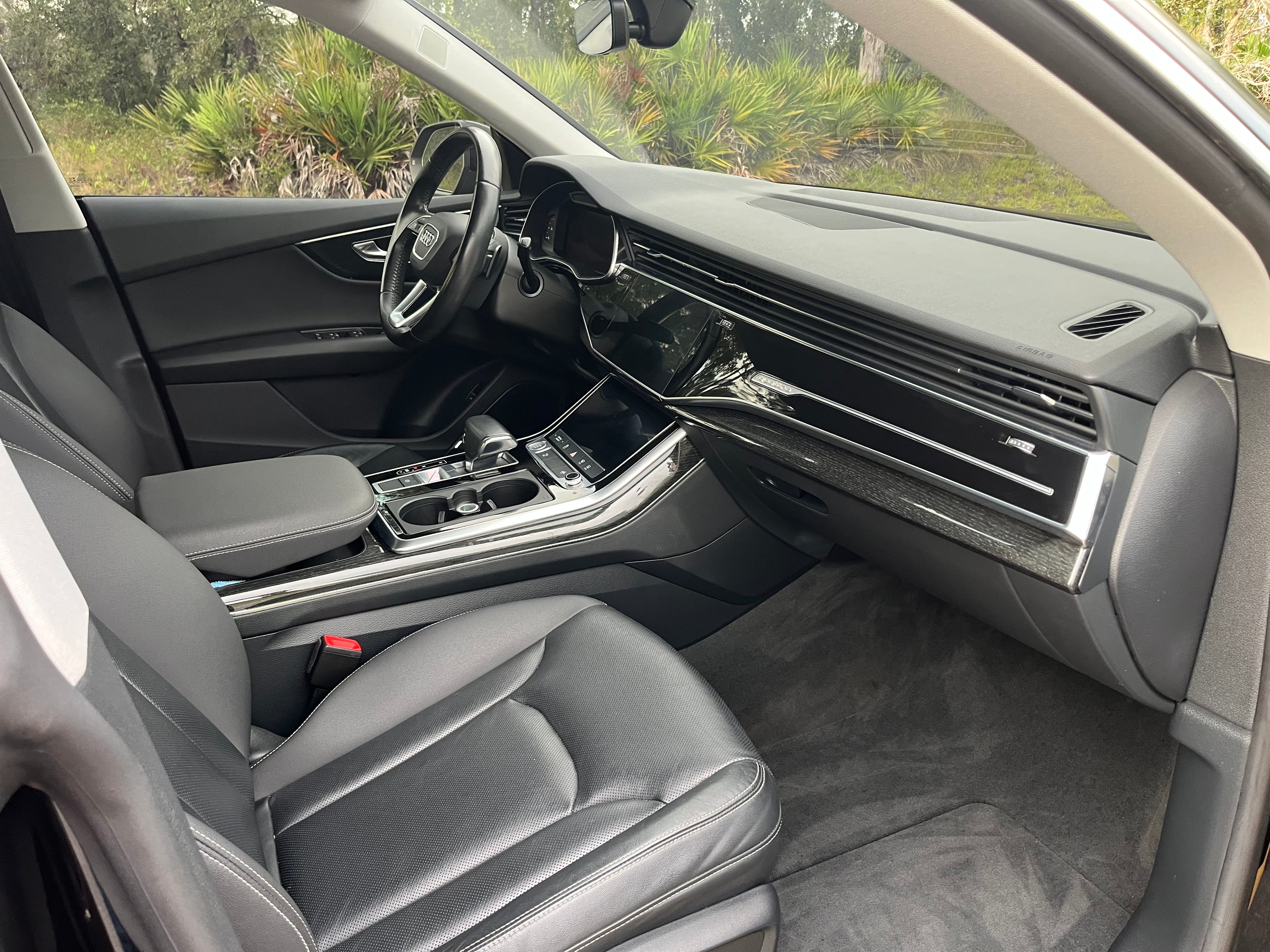 2019 Audi Q8 Black Matte