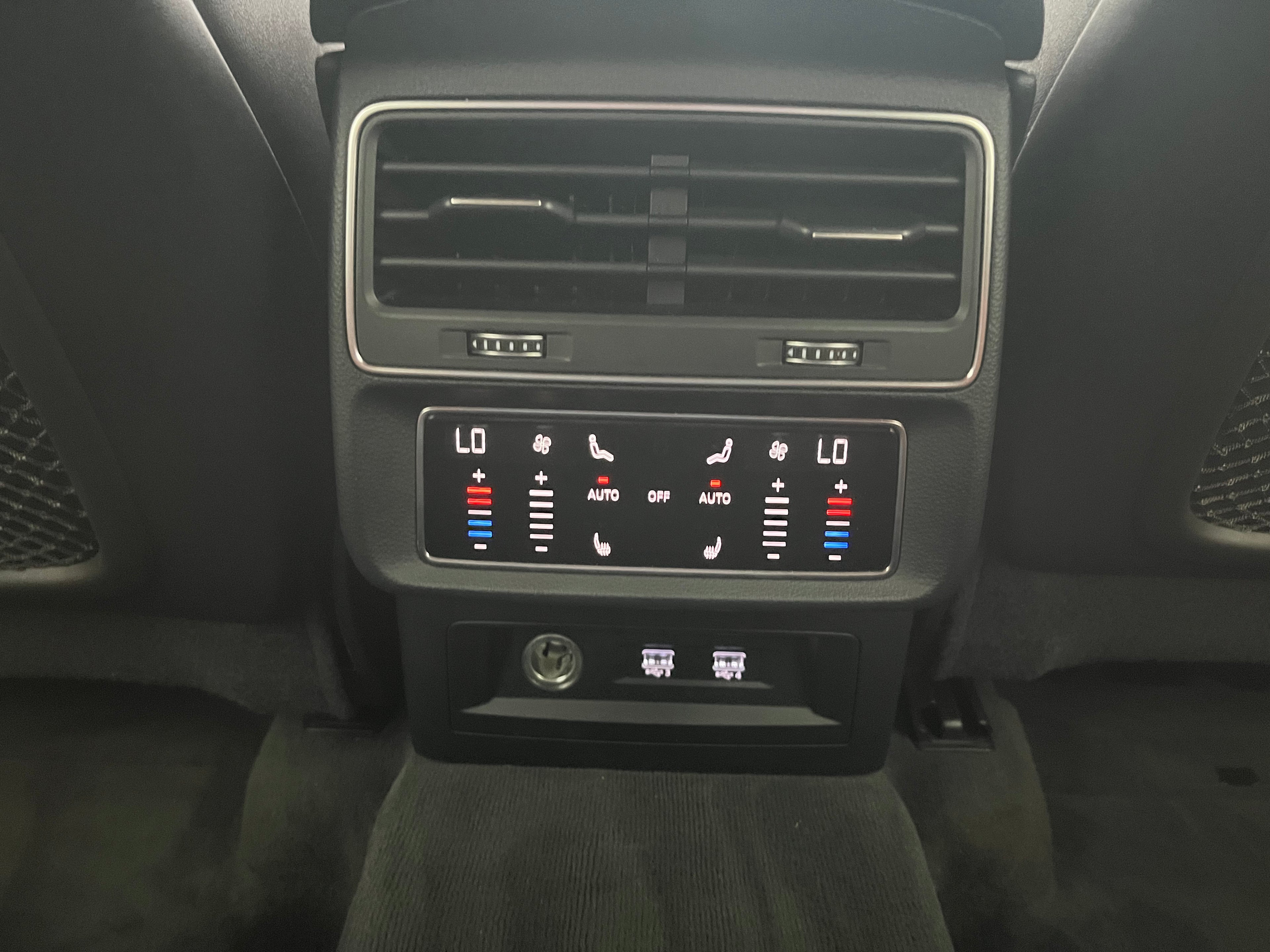 2019 Audi Q8 Black Matte